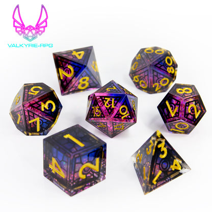 Duskweaver | Sharp framed Polyhedral Dice Set